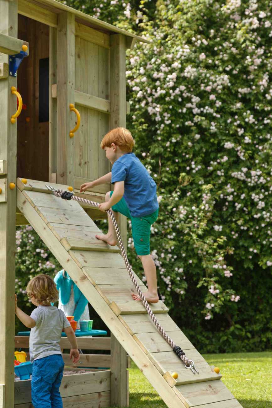 Kletterwand Spielturm @ramp von Blue Rabbit in Douglasie natur
