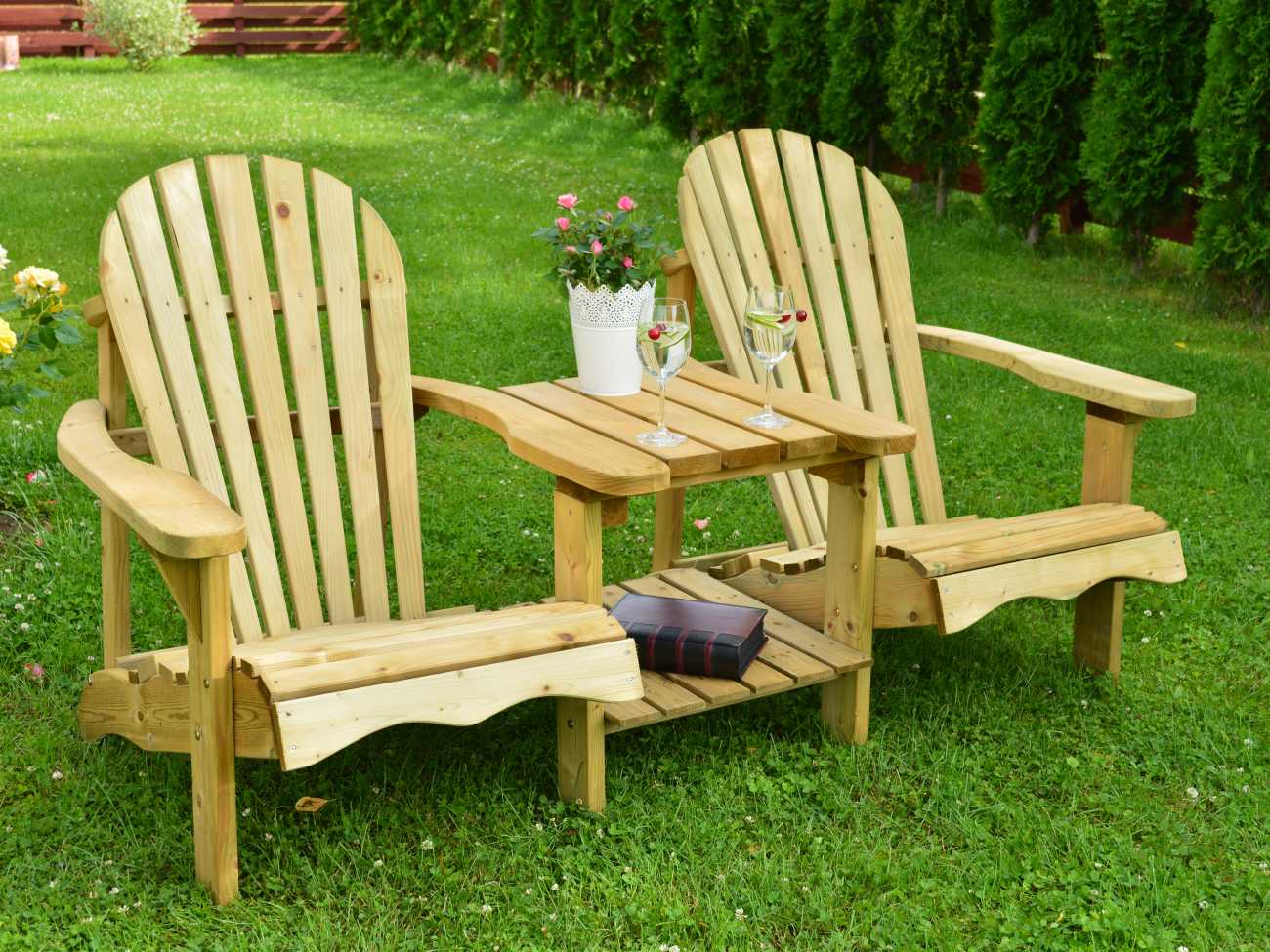 Valerie Holz Doppel Garten Sessel mit Tisch