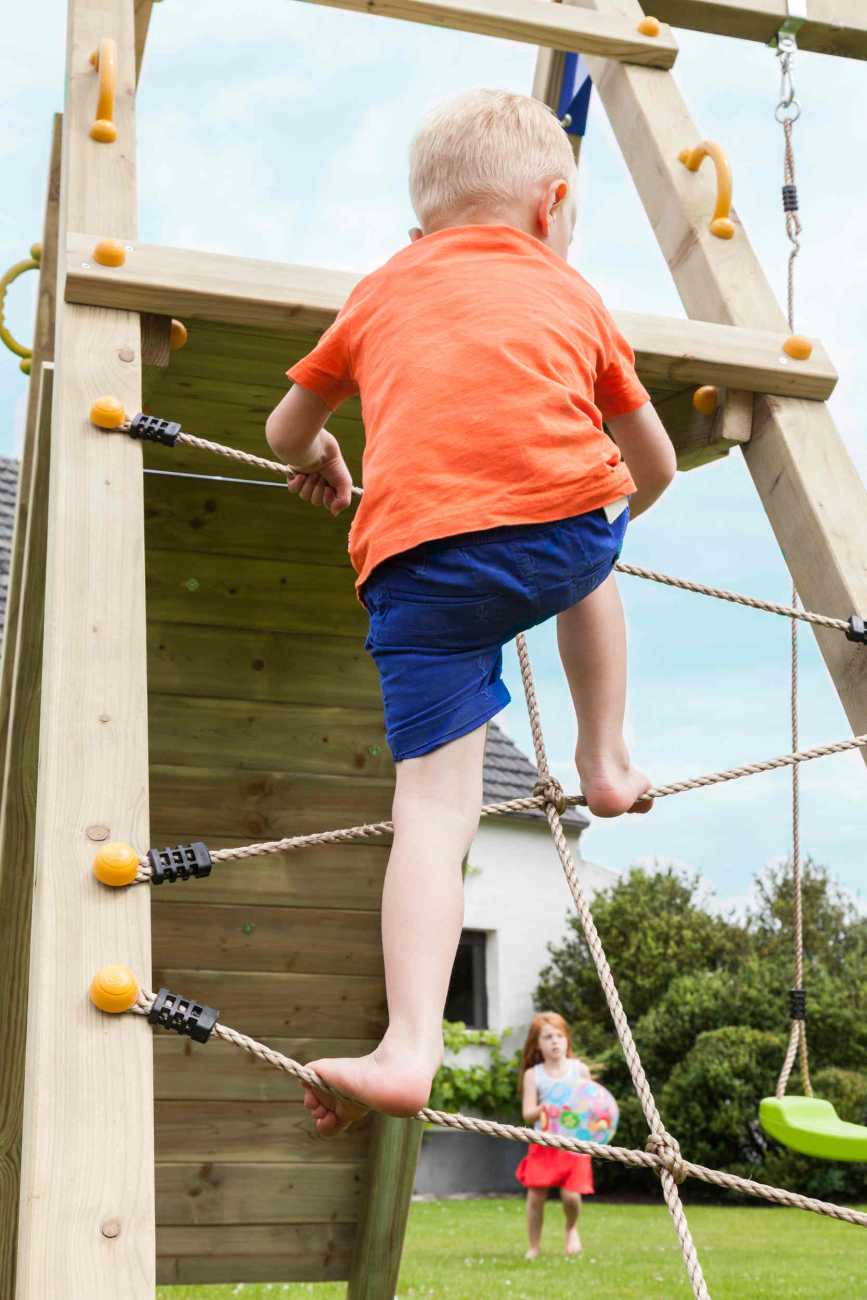 Spielturmanbau Kletterschaukel @challenger von Blue Rabbit in Douglasie natur